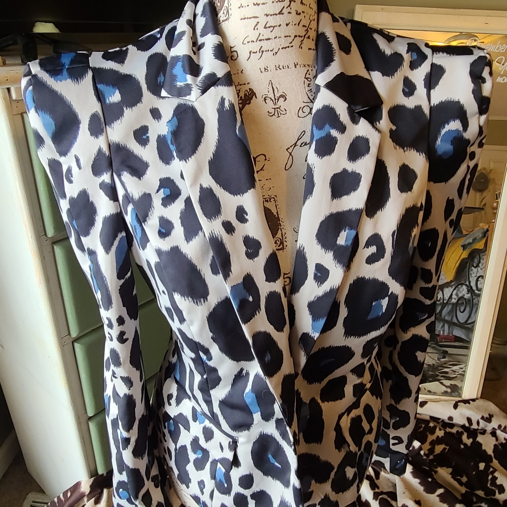 Kardashian animal print blazer
